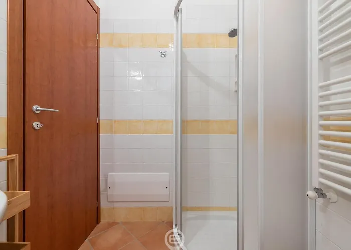 Будинок відпочинку Casa Adele - Steps To Cala Sinzias *