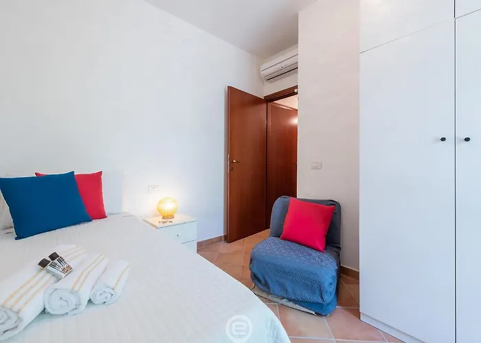 Casa Adele - Steps To Cala Sinzias Будинок відпочинку *